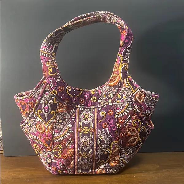 Vera Bradley Vibrant Patterned Women's shoulder Bag - Image 4
