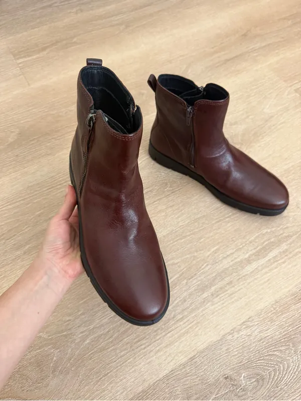 ECCO Women’s Brown Leather Ankle Boots Size US 10 EU 41 Lightweight NWOB - Image 2