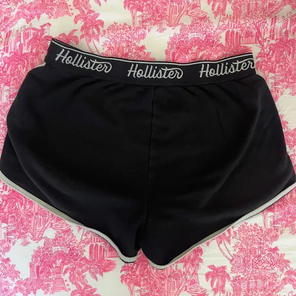black hollister shorts - Image 2