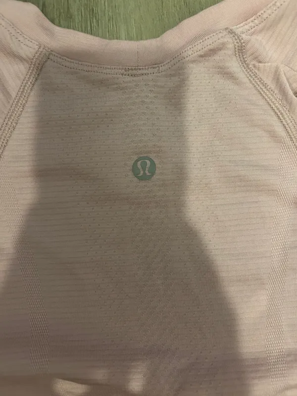 Lululemon Swiftly Tech Short Sleeve light pink - Image 3