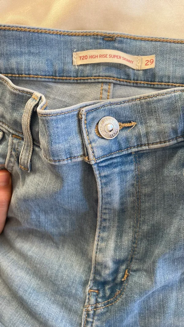 Levi’s 720 High-Rise Super Skinny Jeans 29 - Image 2