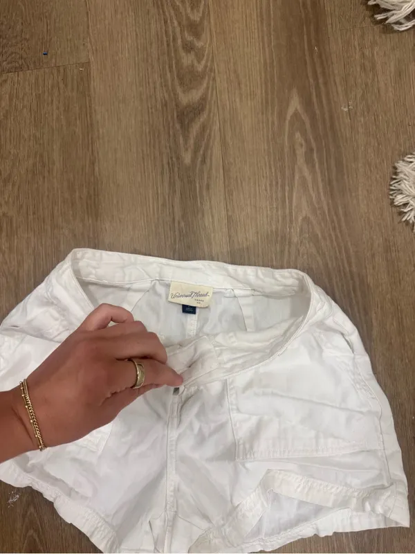 SheIn UNIVERSAL THREAD shorts 2 - Image 4