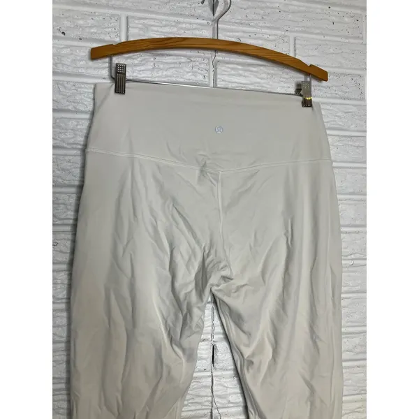 Lululemon Align high rise cropped leggings in bone women's size 14 trendy active - Image 4