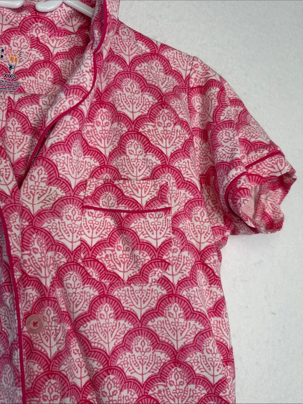 Roller Rabbit Exclusive Jemina Pink Pajama Set | Top and Bottoms - Image 4