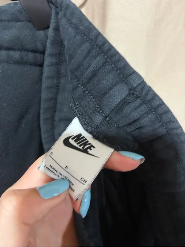 Nike joggers - Image 2