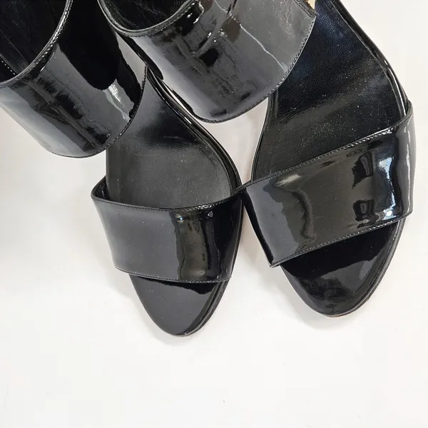 Gucci Black Patent Leather Ankle Cuff Sandal Heels Size 38.5 - Image 6