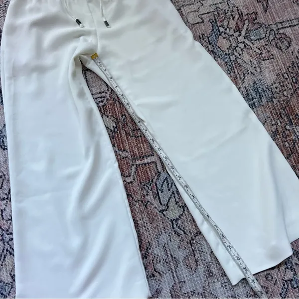 Alice + Olivia White Benny Crepe Cropped Drawstring Pants Size 0 - Image 9