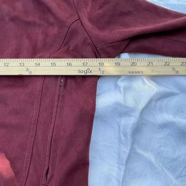 Promesa size M faux suede snap Front burgundy jackets - Image 4