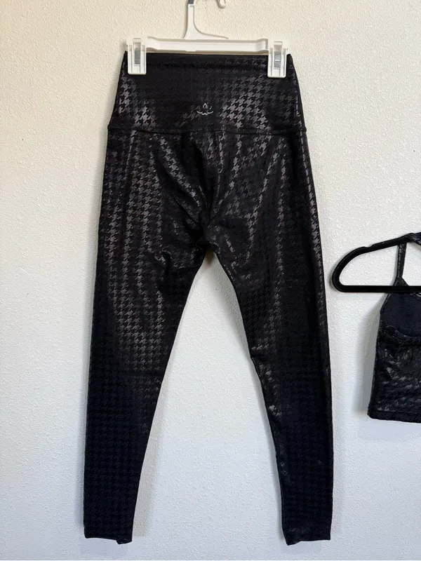 Beyond Yoga Houndstooth Matching Set 2PC Leggings Crop Tank Small Athleisure Y2K - Image 4