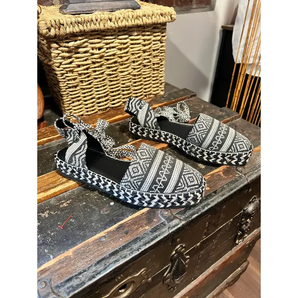 ASOS Black White Woven Ankle Tie Platform Flats Size 8 - Image 2