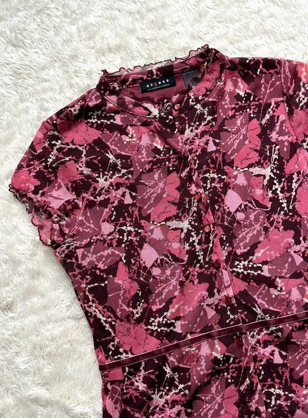 Vintage Cute Medium Y2K Mesh Sheer 90s Blouse Red Floral Lettuce Hem Whimsygoth - Image 2