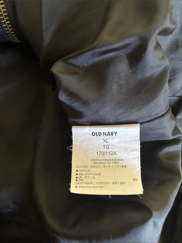 Old Navy Quilted Full Zip Vest Sz XL Black Lightweight Zip Pockets Gold Hardware - Image 6