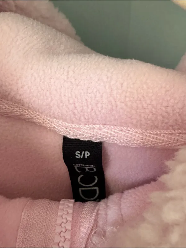 Cotton On BODY Active soft fleece hoodie in cherry dream millennial - small - Image 4