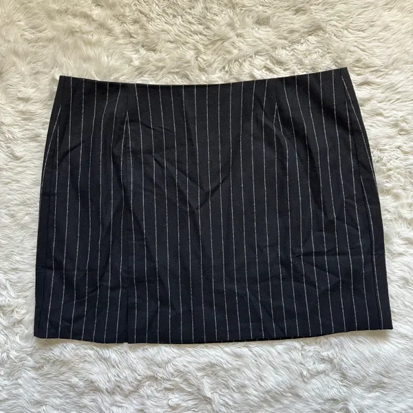 Skirt Wool-Blend Mini Pinstripe Italian Fabric Almost Black 12 NWT New - Image 5
