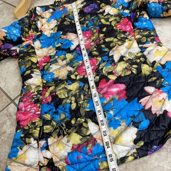 The North Face Thermoball Floral Quilted Puffer Jacket Black Multi Womens Small - Image 9