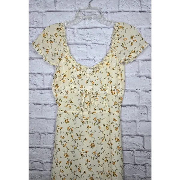Dex Sweatheart Floral Boho Smocked Midi Sundress medium. - Image 3