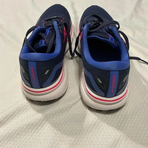 Brooks Women's Trainers - Image 3