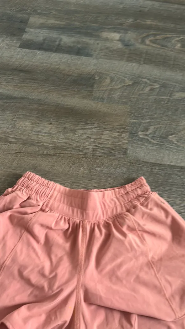 Dusty Pink Lululemon Shorts Hotty Hot 2” tall - Image 7