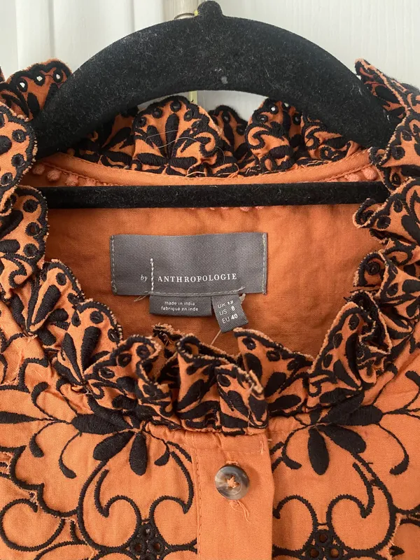 Anthropologie Scalloped Embroidered Buttondown Shirt, Size 8 - Image 9