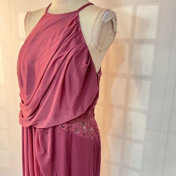 David's Bridal NWT Chianti High Neck Mesh Bridesmaid Dress Size 16 - Image 3