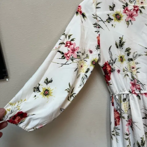 White Floral Maxi Dress Cottagecore Romantic Bridal Shower Spring M - Image 6
