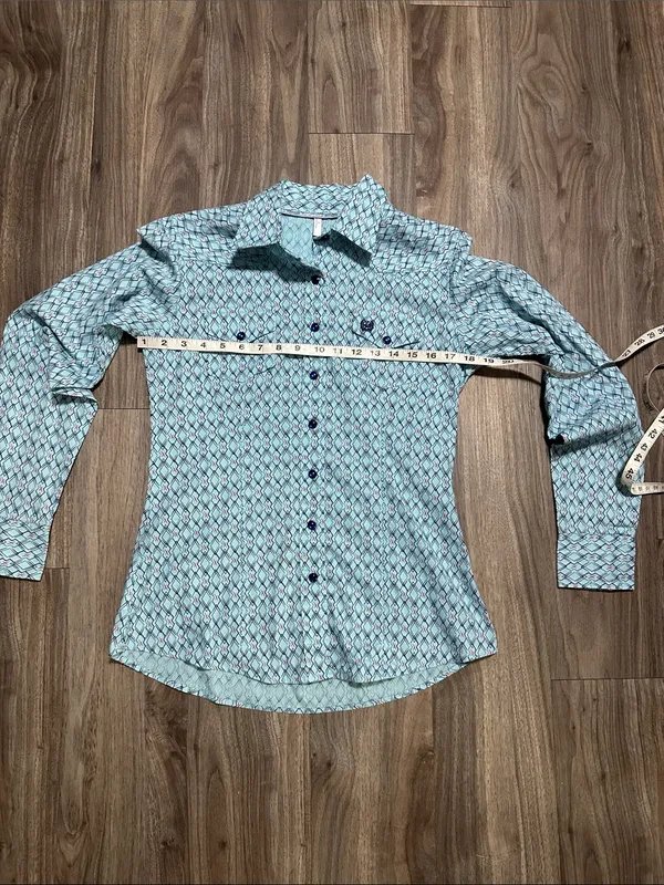 Cinch Women's Light Blue Printed Button-Down Shirt - Image 10