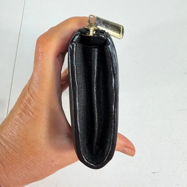 Coach Wallet Saffiano Accordion Black‎ Zip Crossgrain Leather Gold Tone Hardware - Image 10