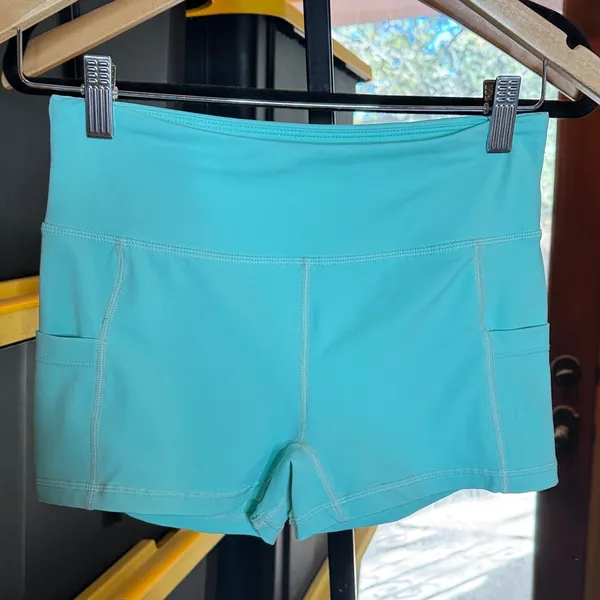 C9 by Champion Aqua Compression Shorts w/ Pockets 3” Inseam Size Medium - Image 2