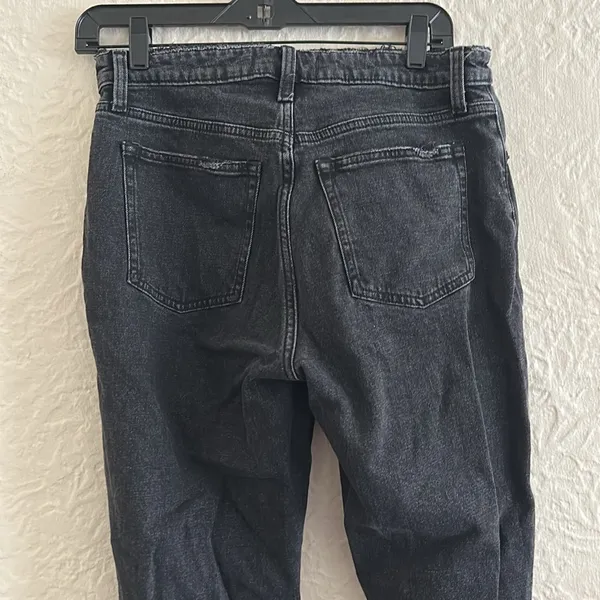 Abercrombie and Fitch the Skinny High Rise Curve Love Black Distressed Jeans 28 - Image 5
