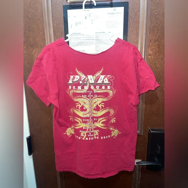 Pink Funhouse 2009 Concert Tour T-Shirt Size M - Image 2