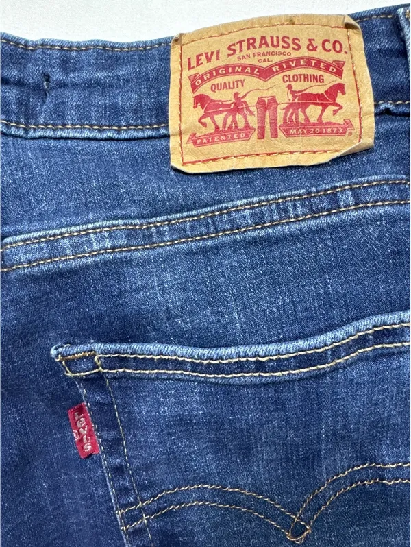 Levi's Classic Blue Denim Flare Jeans - Fit for a Retro Road - Image 3