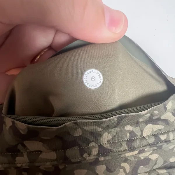 LULULEMON- Base Pace High-Rise Tight 25" Intertwined Camo Medium Olive Size 6 - Image 6