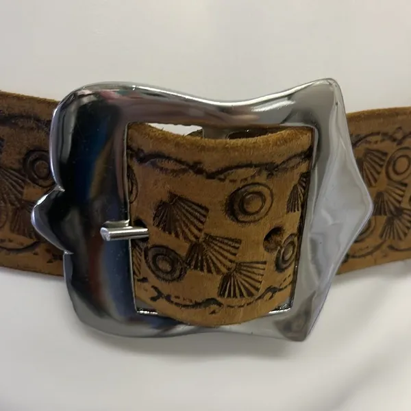 Brown Western Leather Embossed Floral Inspired Belt with Shiny Silver Hardware - Image 3