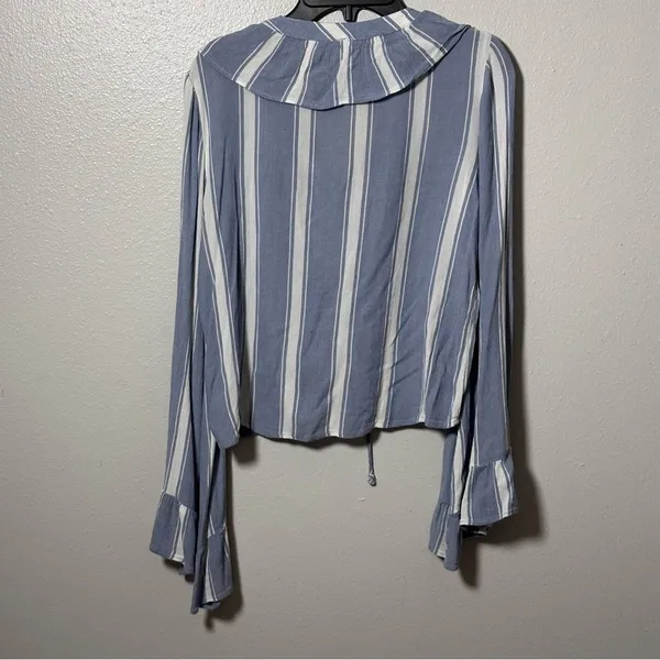 American Eagle Women Blue stripes blouse Long Sleeve size XS‎ - Image 6