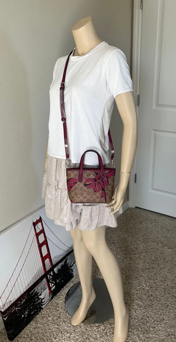 Coach Purse - Image 9