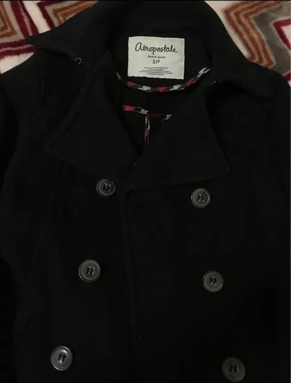 Aeropostale Black winter coat. It is thick. Has pockets. Size small. Will keep you warm. - Image 2