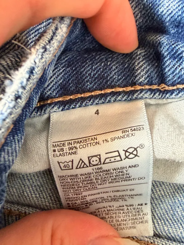 Old Navy Jean Shorts - Image 5