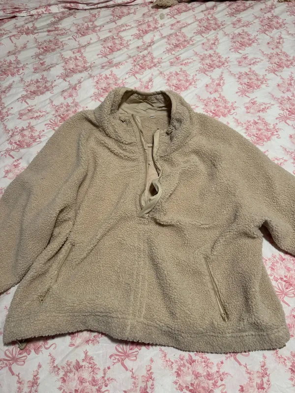 Daily Drills Fleece  - Image 4