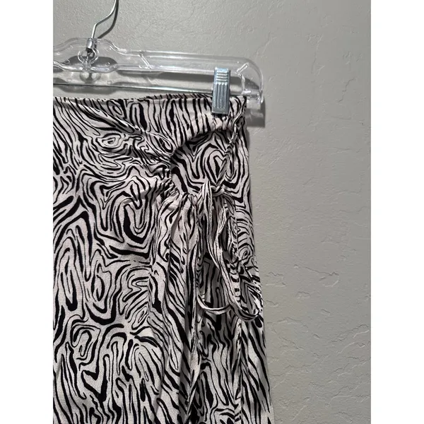 Mango Zebra Print Patterned‎ Midi Wrap Skirt Black White Size XS - Image 6