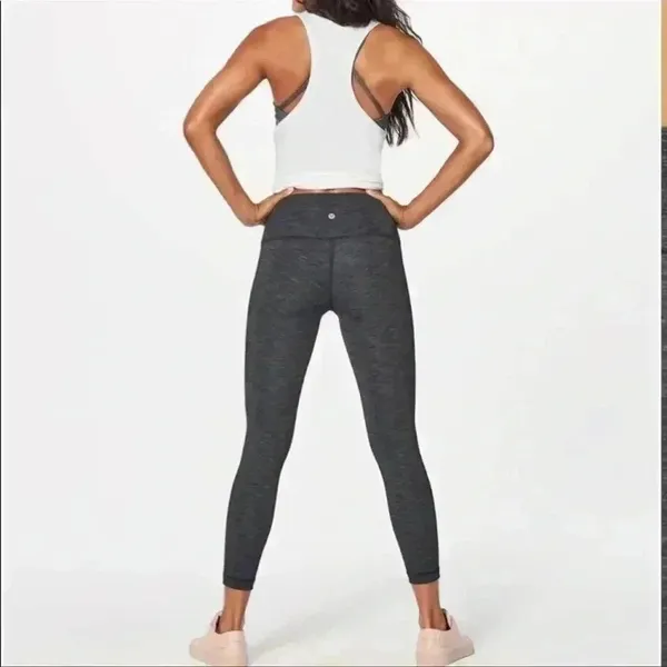 Lululemon Wunder‎ Under Hi-Rise 7/8 Tight Sz 6 - Image 6