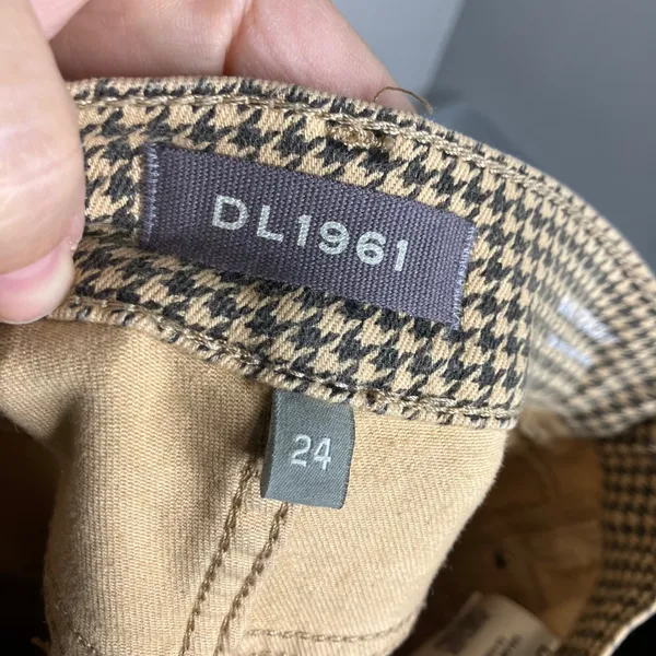 DL1961 Mara straight tan black houndstooth jeans womens size 24 business‎ casual - Image 10
