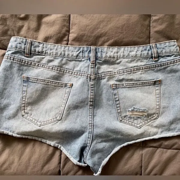 New Look Denim Mom Shorts, Size 14 - Image 6