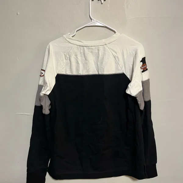 Harley-Davidson Black and White Long Sleeve Tee - Image 4