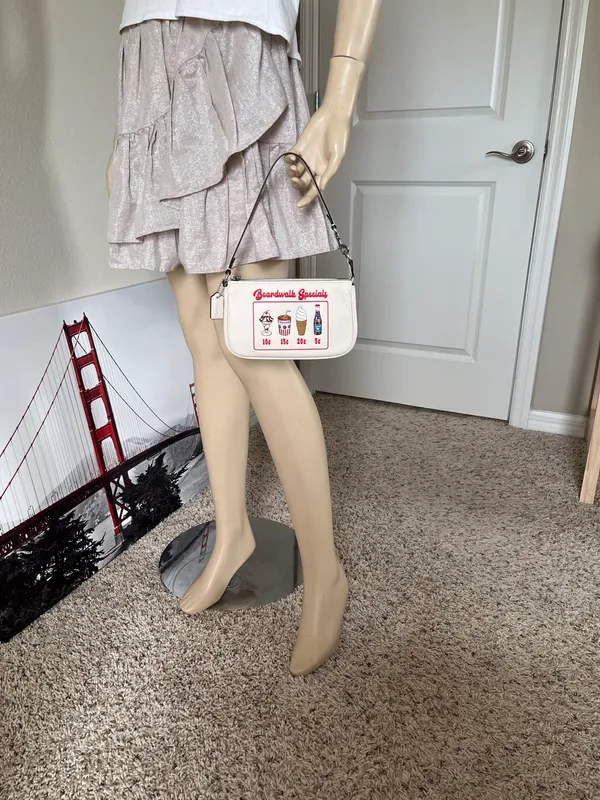 Coach Nolita 19 - Image 11