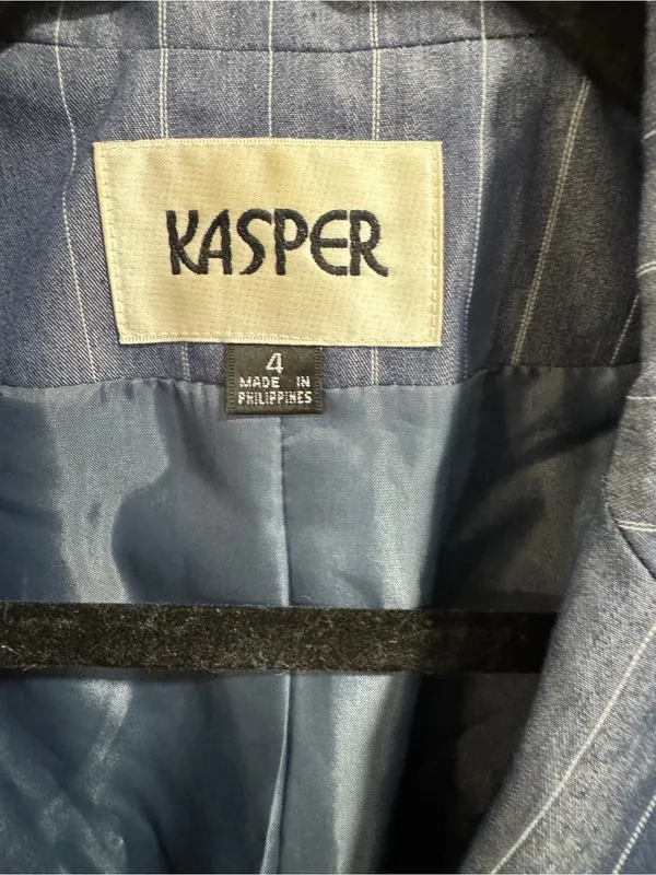 Kasper Blue Pinstripe Two Button Blazer Jacket Size 4 Career Office Professional - Image 7