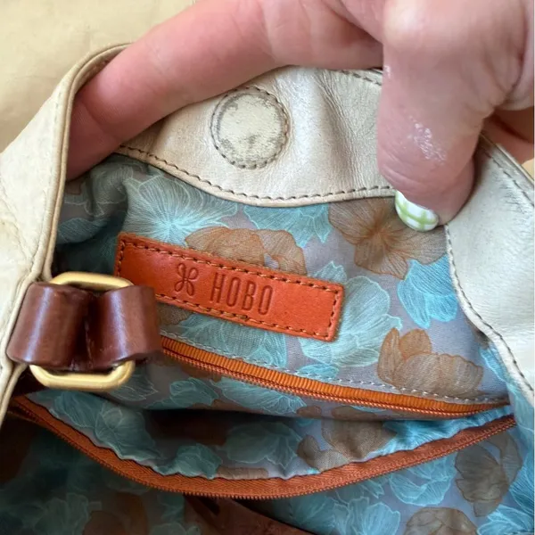 Hobo International Large Shoulder Bag - Image 3