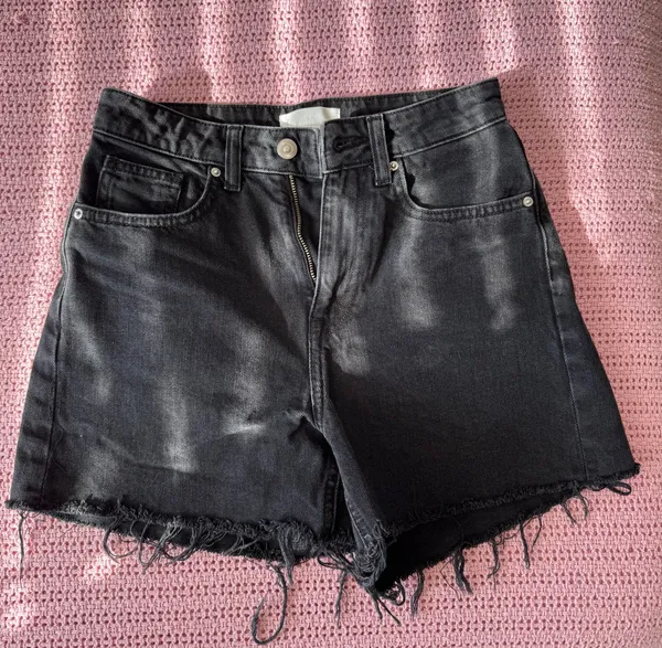 H&M Shorts - Image 4