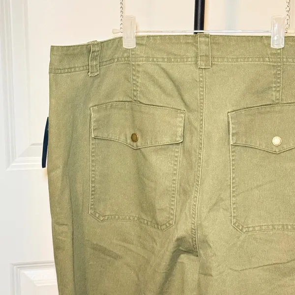 Universal Threads NWT Womens High-Rise Utility Wide Leg Pants Size 18 - Image 4