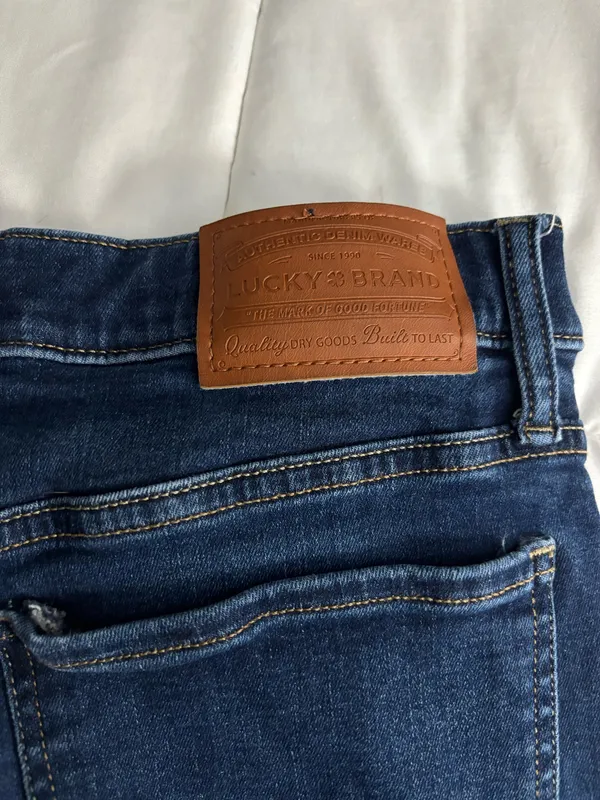 Lucky Brand Jeans - Image 3
