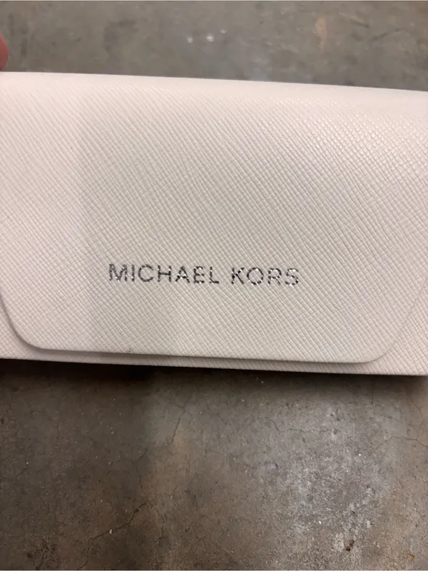 Michael Kors White Saffiano Faux Leather Glasses Sunglasses Case - Image 6